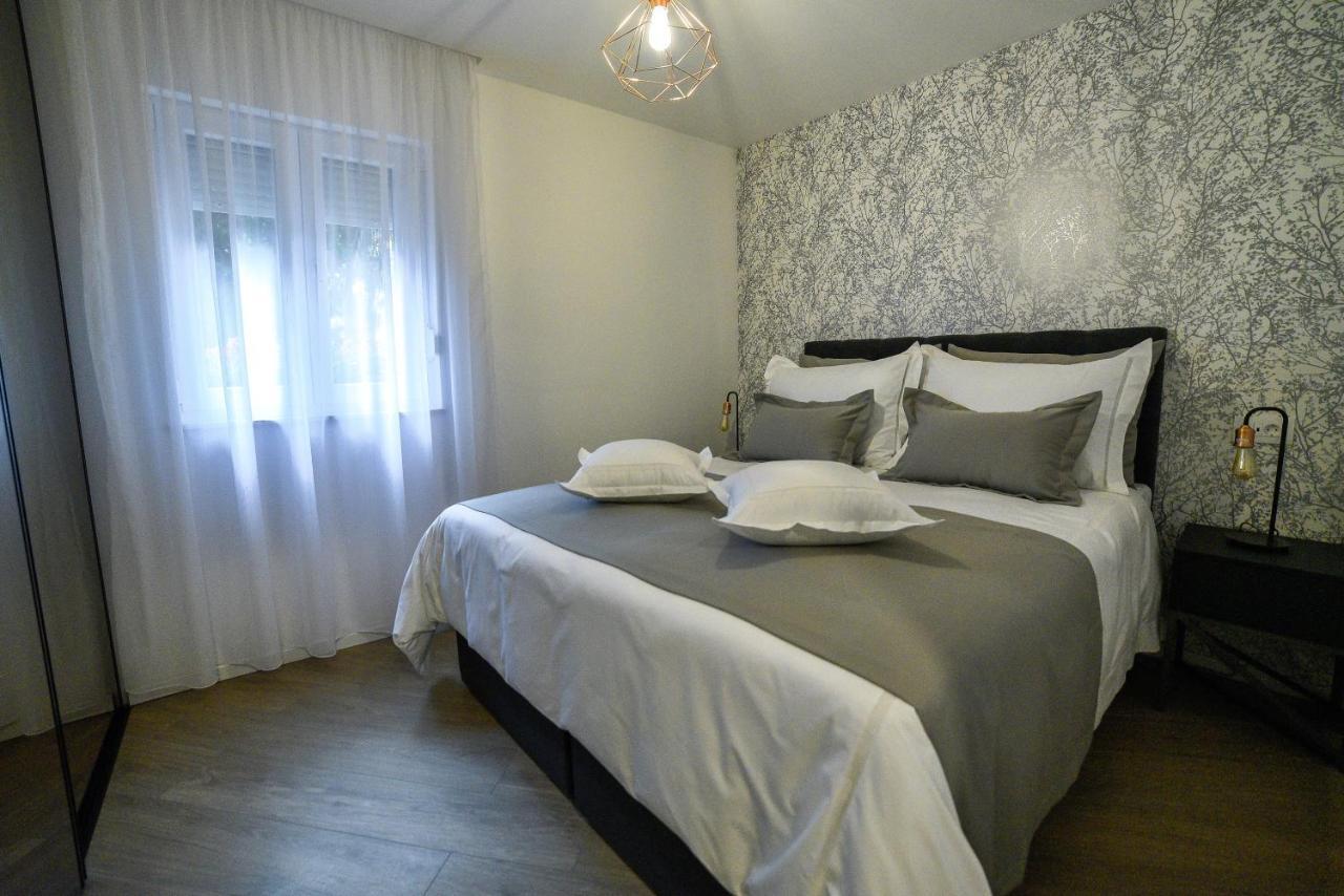 Luxury Apartment Knezovic Sinj Buitenkant foto