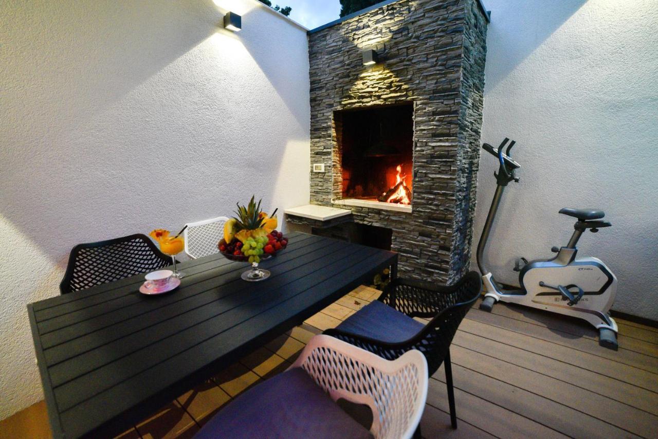 Luxury Apartment Knezovic Sinj Buitenkant foto